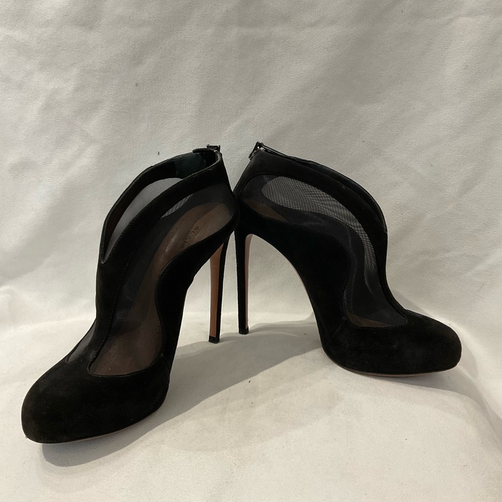 Alaia Booties - Picture 6 of 6